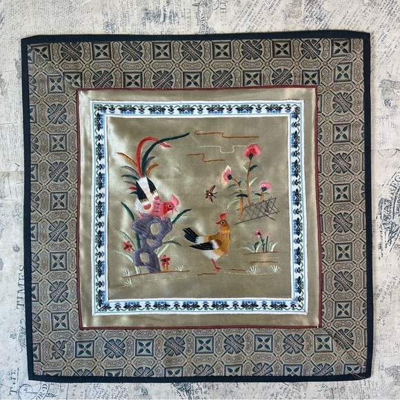 Vintage Chinese silk embroidered pieces or silk napkins (5 pieces) - Picture 10 of 16